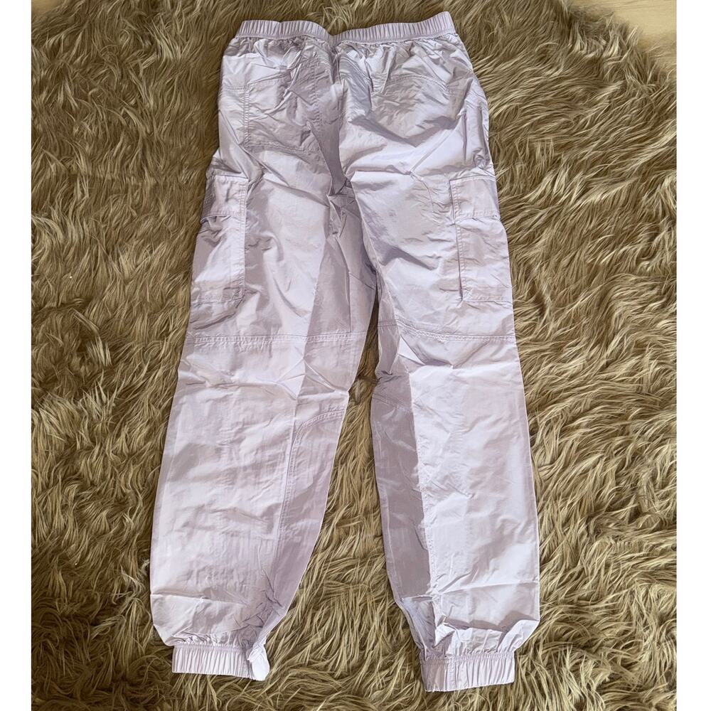 New Fabletics Lightweight Cargo Jogger Lilac Lily Shine size M - Picture 8 of 8